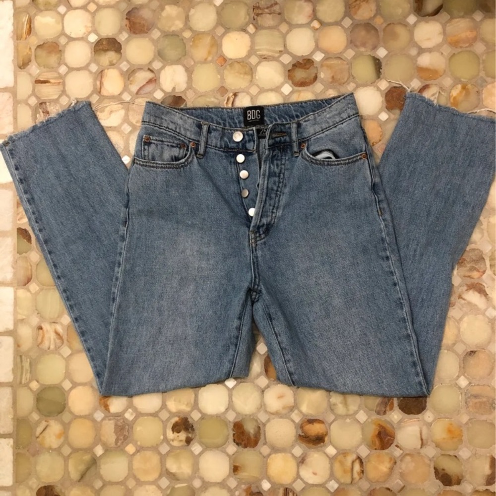 Urban Outfitters Mom Jeans